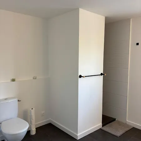 Дом отдыха Atypique Entre Campagne Et Йер