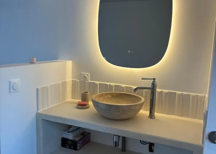 Hébergement de vacances Atypique Entre Campagne Et