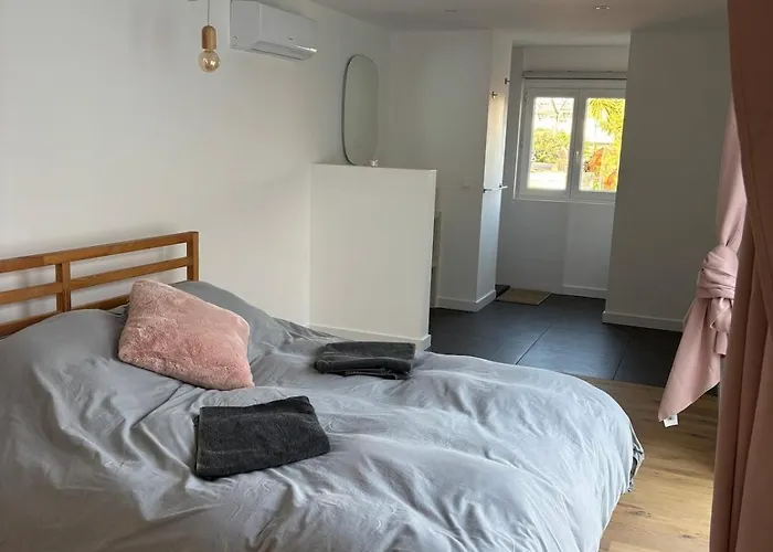 Atypique Entre Campagne Et