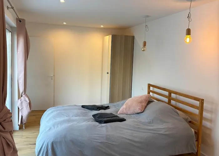 Hébergement de vacances Atypique Entre Campagne Et *